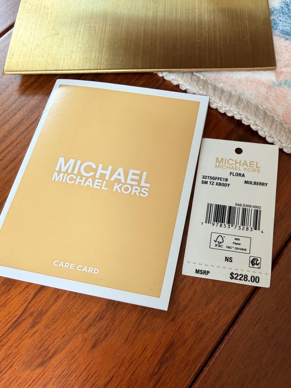 Michael Kors Flora Bag in Burgandy. Mixed-Media Monogram and Pebbled Leather NWT - Picture 5 of 10